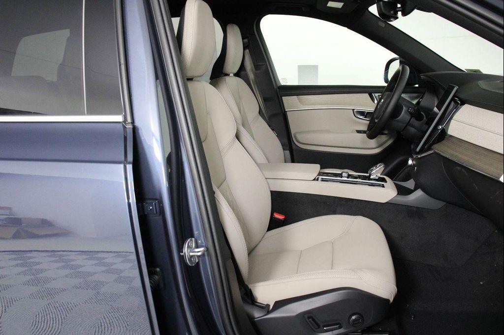 new 2026 Volvo XC90 car, priced at $71,945