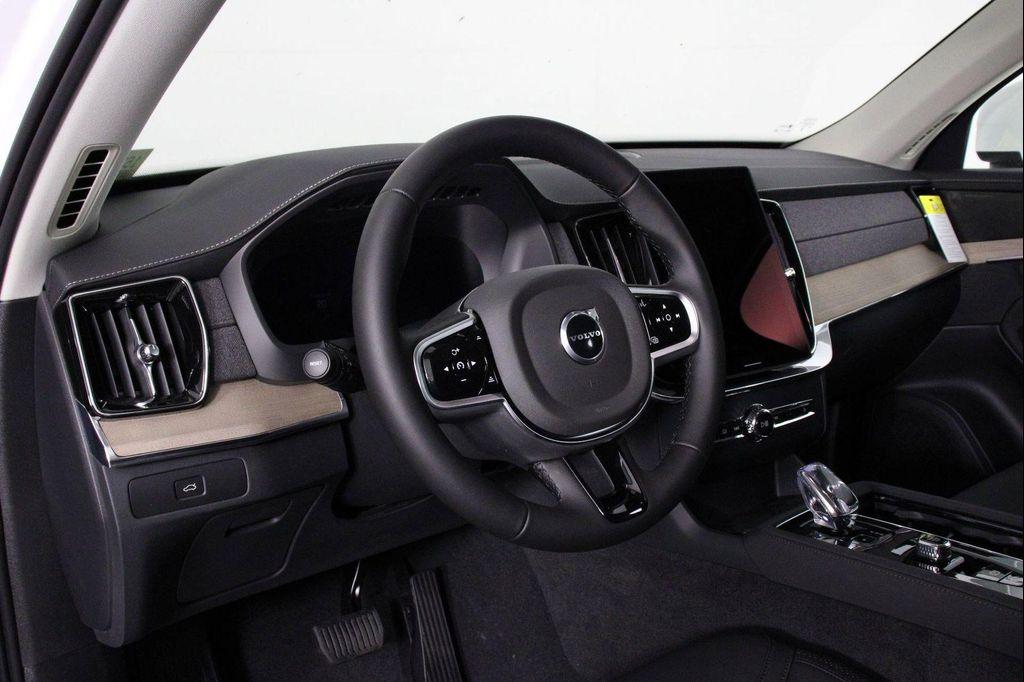 new 2025 Volvo XC90 car, priced at $59,155
