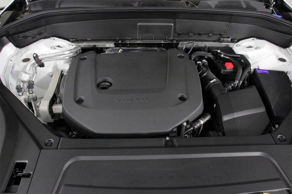 new 2025 Volvo XC90 car, priced at $69,155