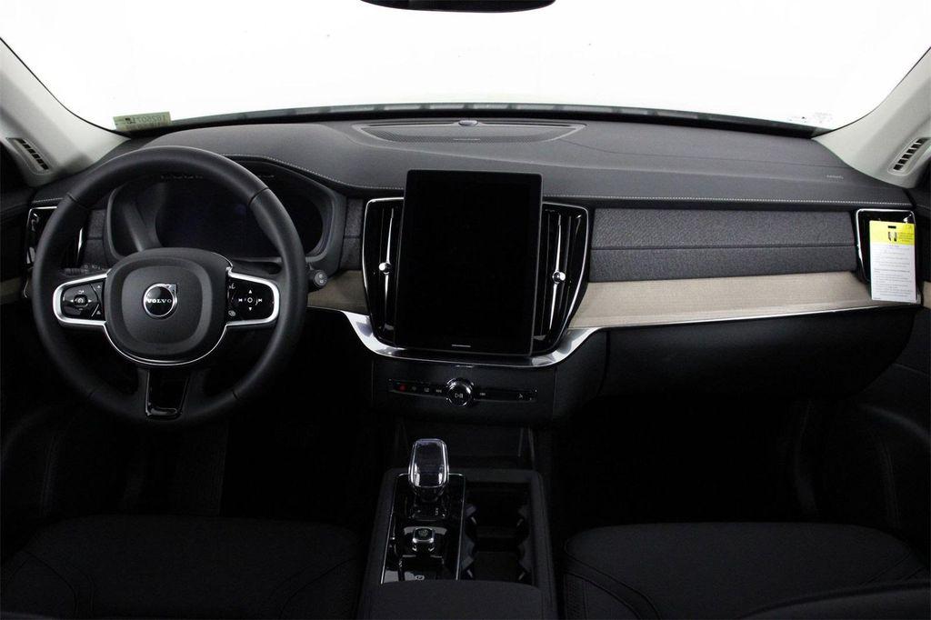 new 2025 Volvo XC90 car, priced at $69,155