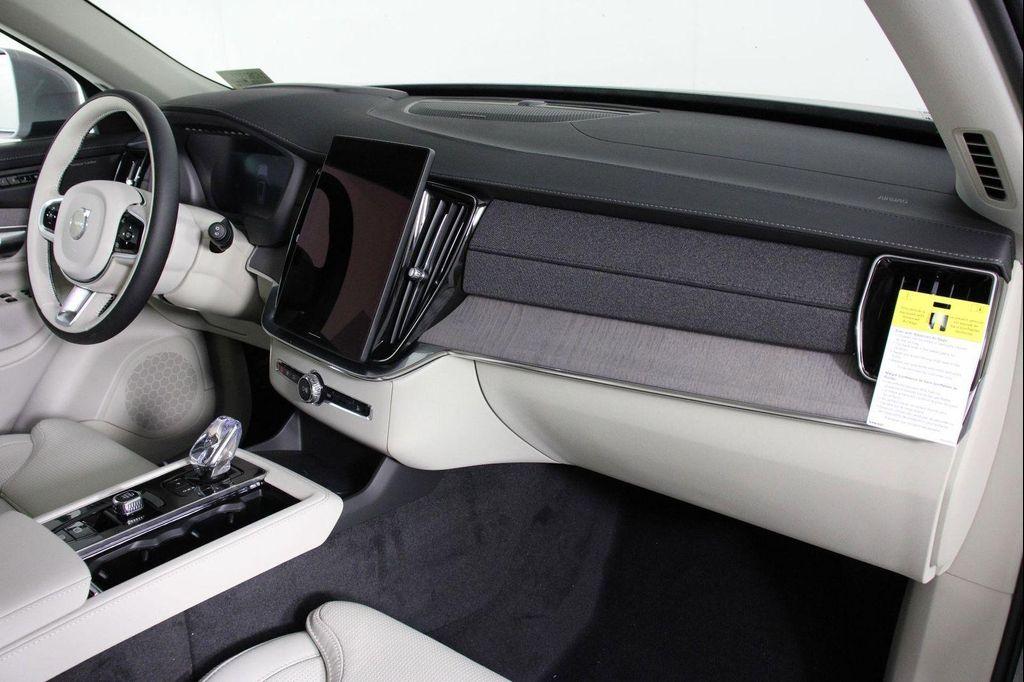 new 2026 Volvo XC90 Plug-In Hybrid car, priced at $85,625