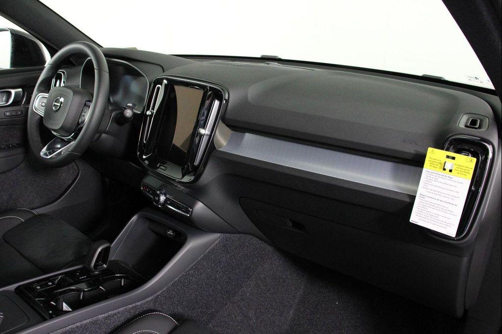 new 2026 Volvo XC40 car, priced at $54,735