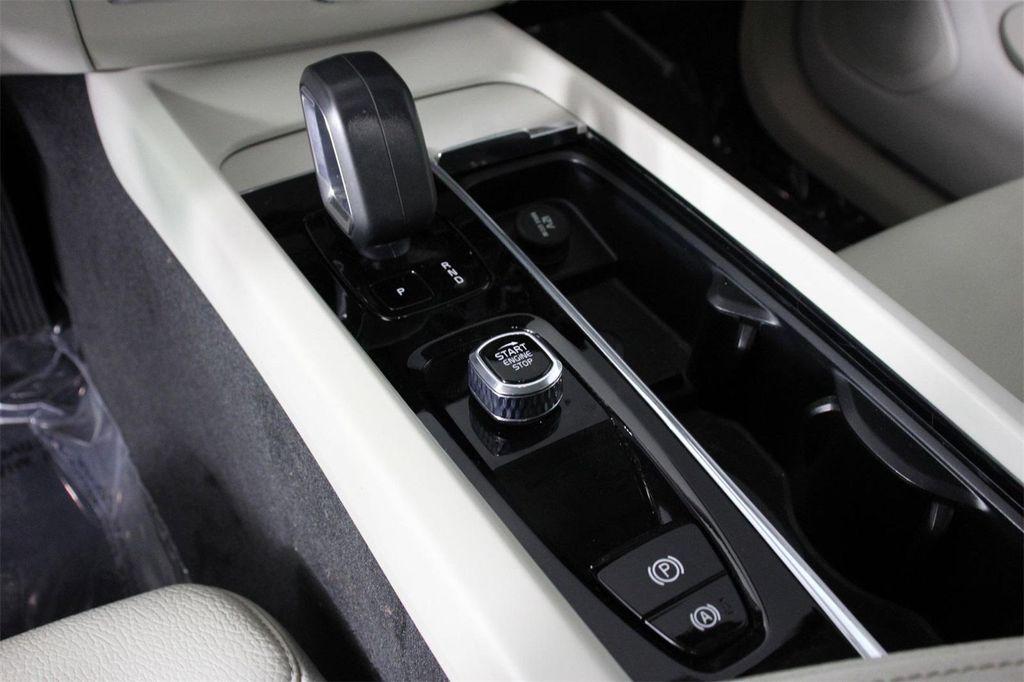 used 2023 Volvo XC60 car, priced at $27,616