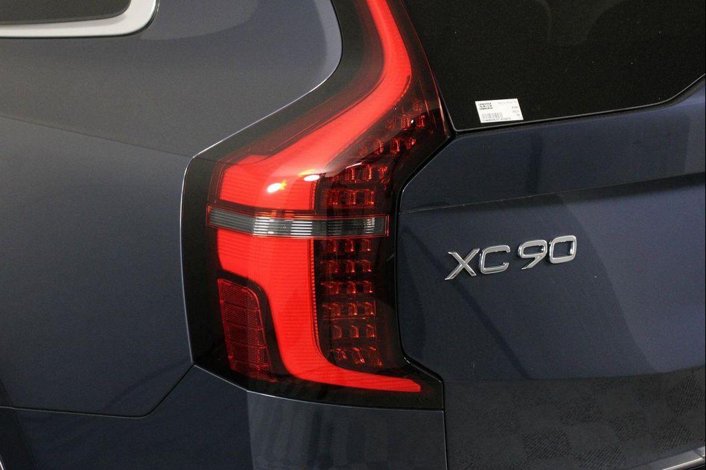 new 2026 Volvo XC90 Plug-In Hybrid car, priced at $81,875