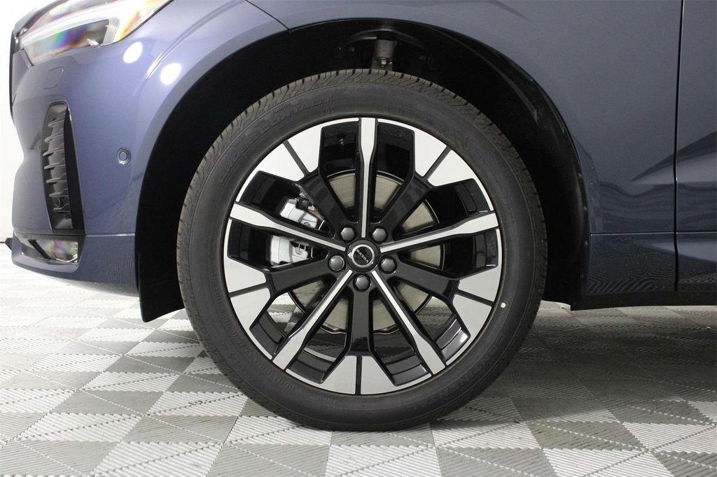 new 2026 Volvo XC60 car, priced at $57,985