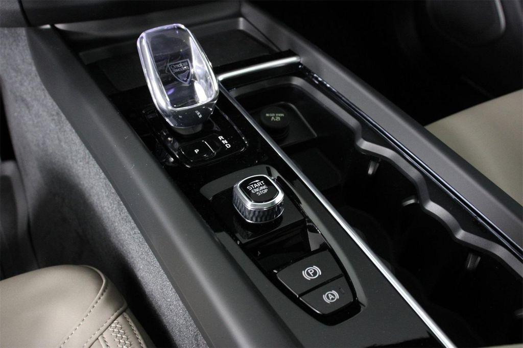 new 2026 Volvo XC60 car, priced at $57,985