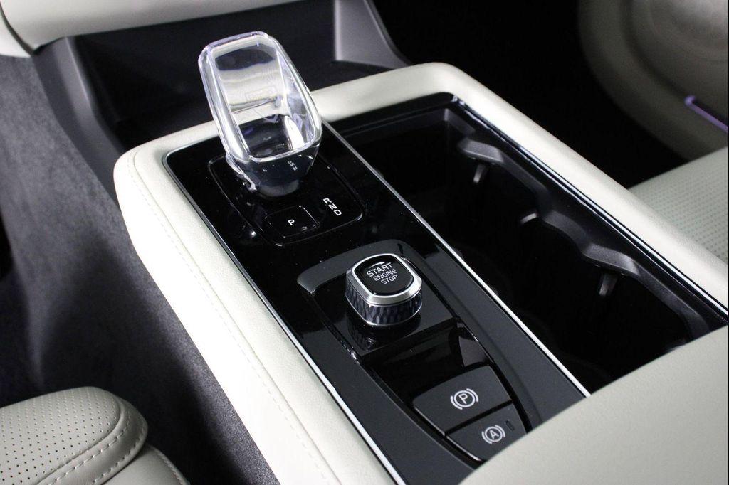 new 2026 Volvo XC90 Plug-In Hybrid car, priced at $85,625