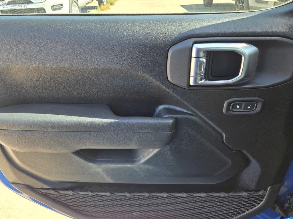 new 2026 Jeep Wrangler car, priced at $41,995