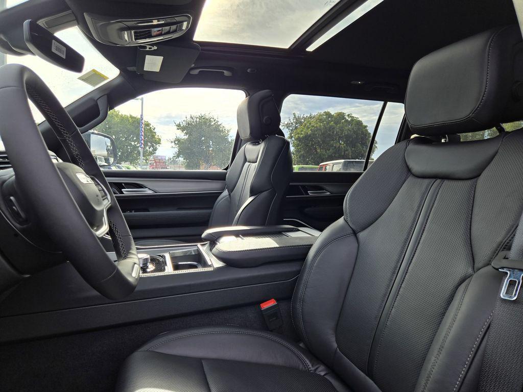 new 2026 Jeep Grand Wagoneer car, priced at $75,995