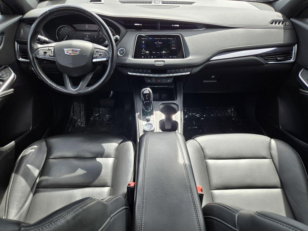 used 2023 Cadillac XT4 car, priced at $24,600