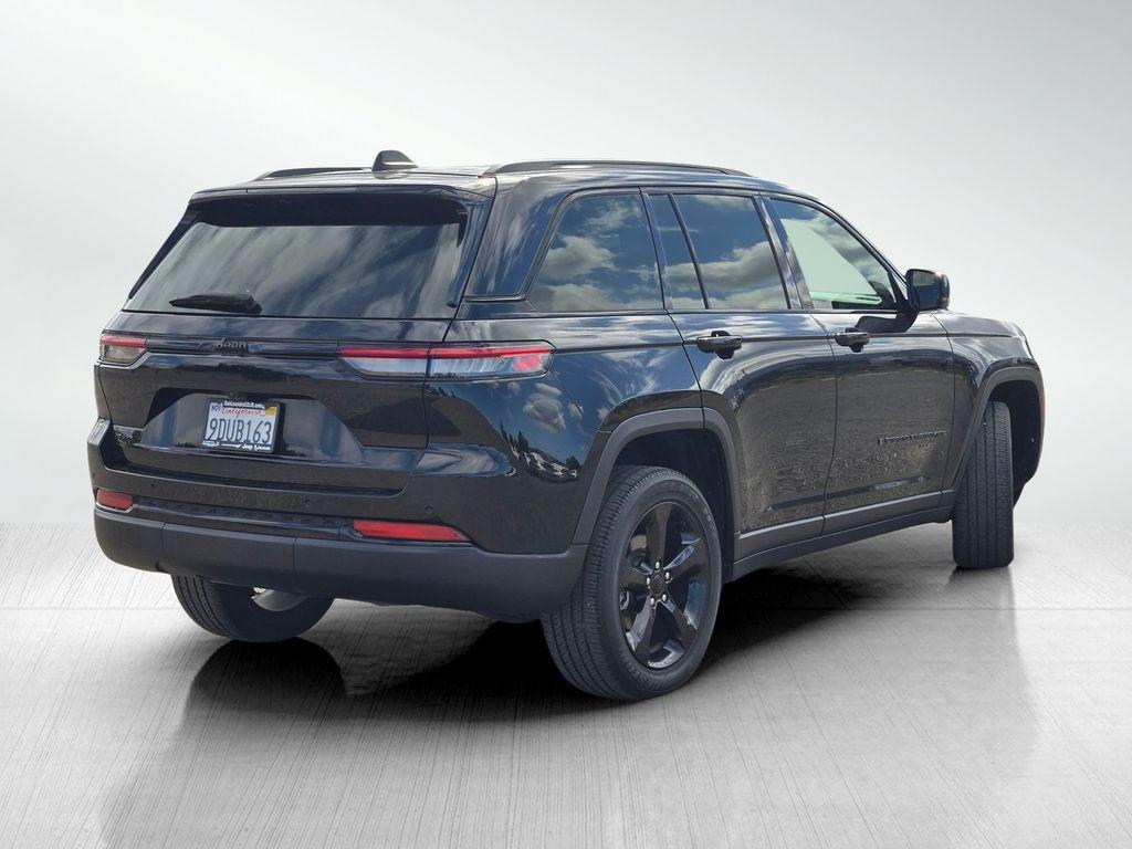 used 2023 Jeep Grand Cherokee car, priced at $31,995