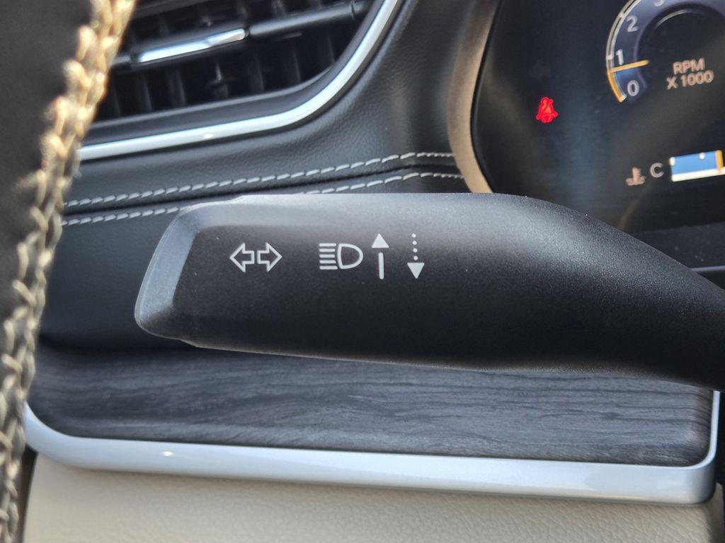 used 2023 Jeep Grand Cherokee L car, priced at $29,200