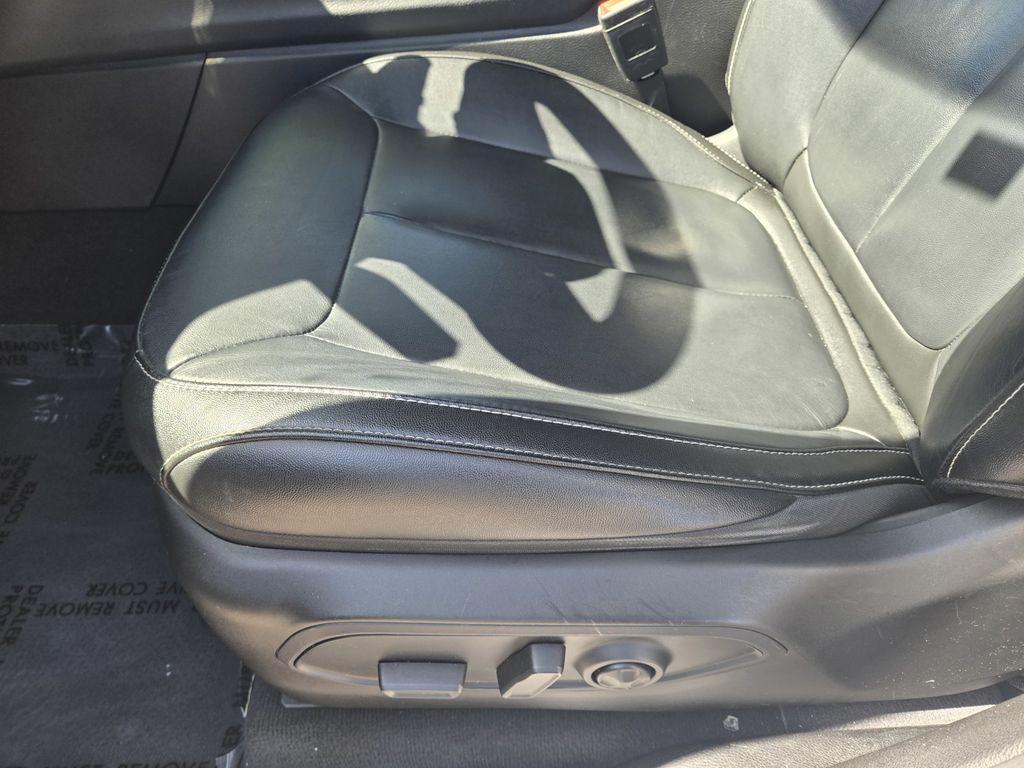 used 2023 Jeep Grand Cherokee car, priced at $25,888