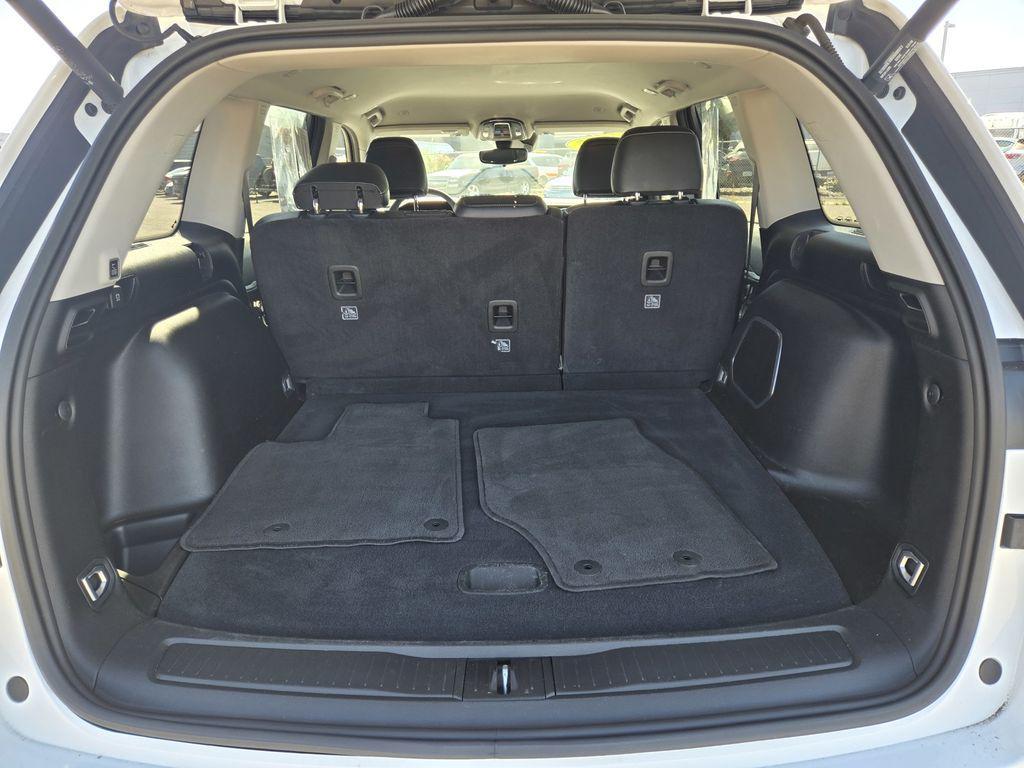 used 2023 Jeep Grand Cherokee car, priced at $25,888