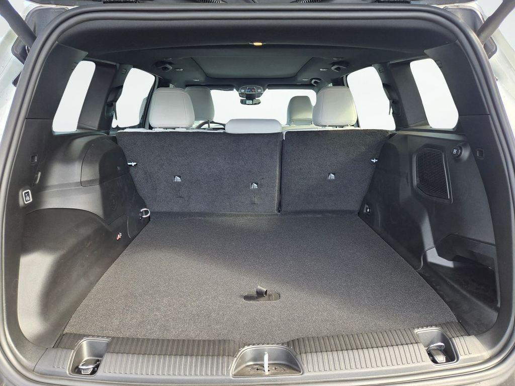 new 2026 Jeep Cherokee car, priced at $44,995