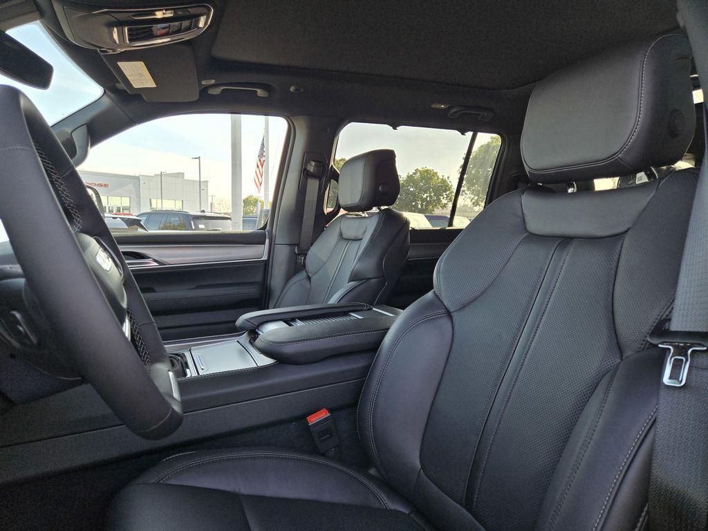 new 2026 Jeep Grand Wagoneer L car, priced at $83,995