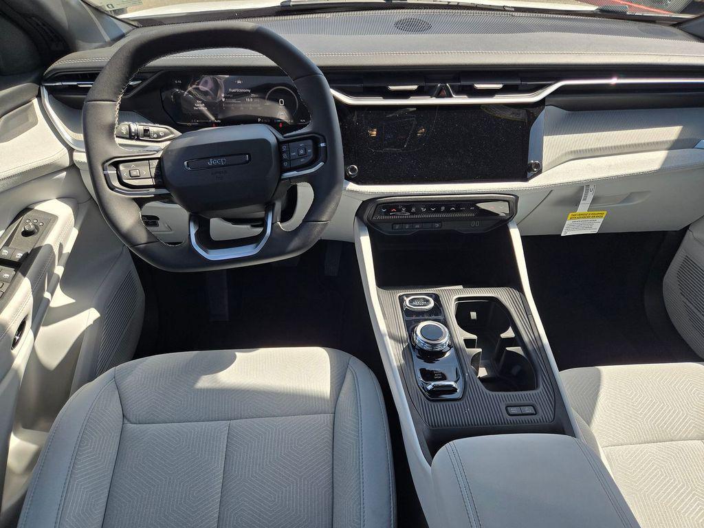 new 2026 Jeep Cherokee car, priced at $38,995