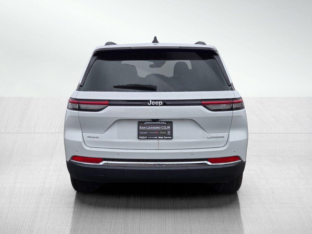 new 2026 Jeep Grand Cherokee car, priced at $45,900