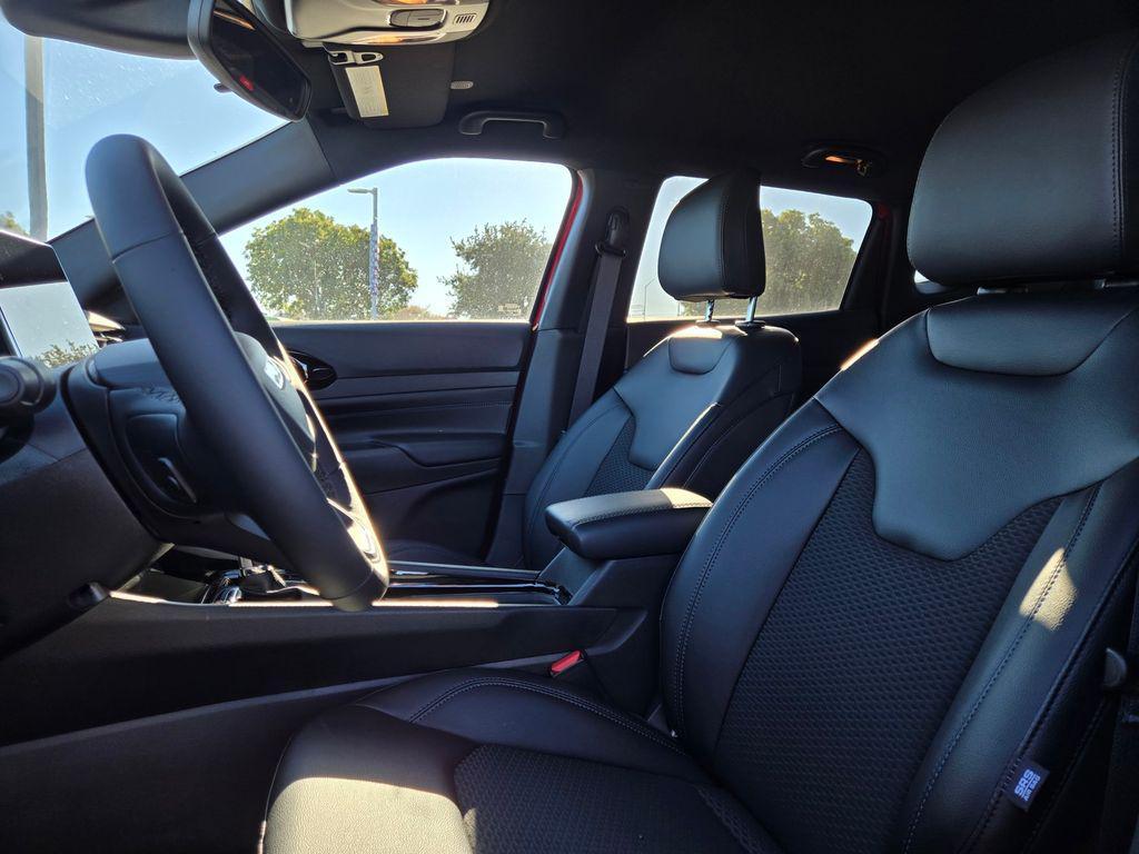 new 2026 Jeep Compass car, priced at $30,985