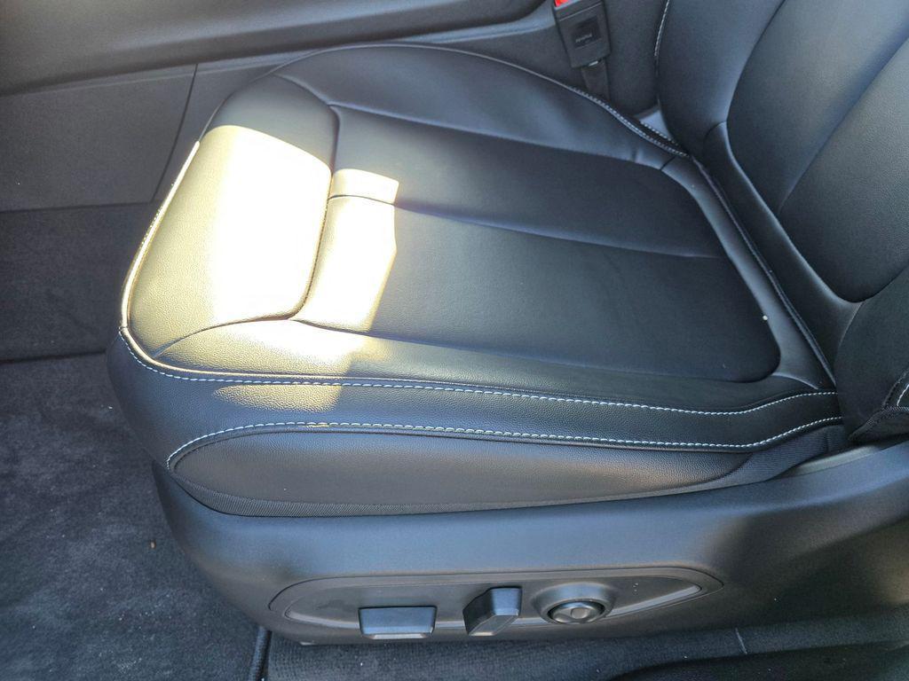 new 2025 Jeep Grand Cherokee car, priced at $49,995