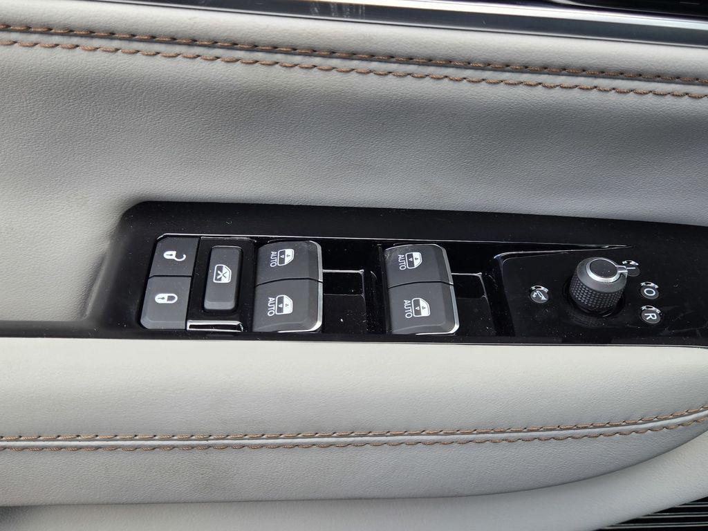 new 2026 Jeep Grand Wagoneer car, priced at $96,680