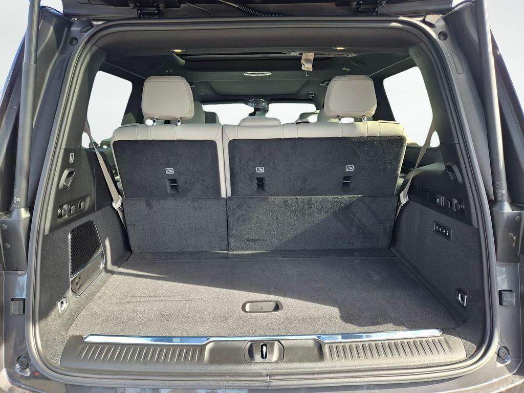 new 2026 Jeep Grand Wagoneer car, priced at $96,680