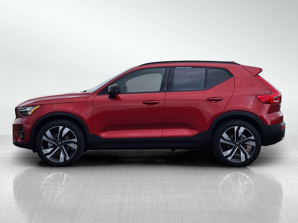 used 2025 Volvo XC40 car, priced at $35,995