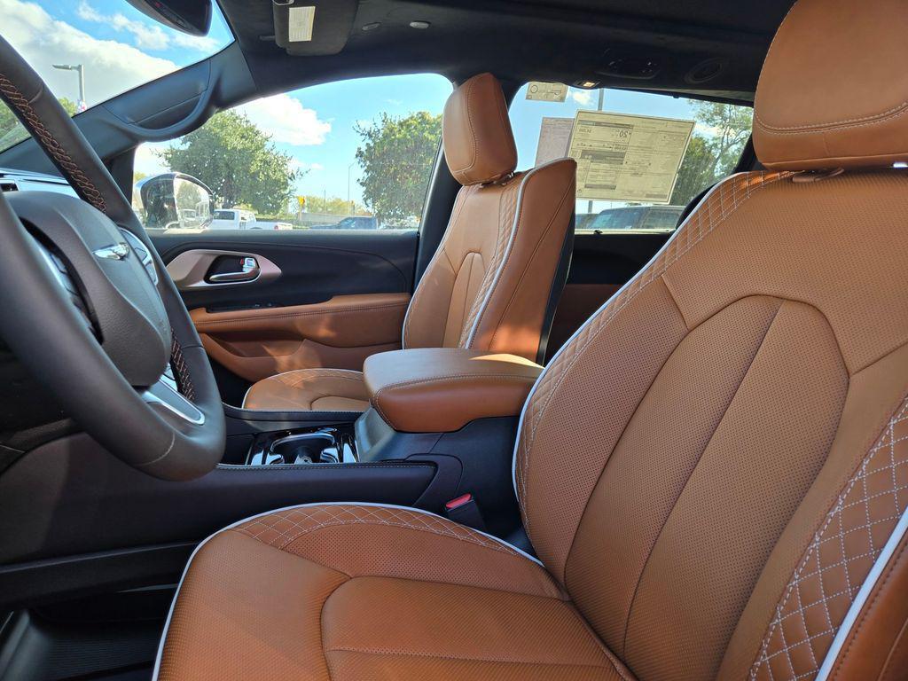 new 2026 Chrysler Pacifica car, priced at $52,995