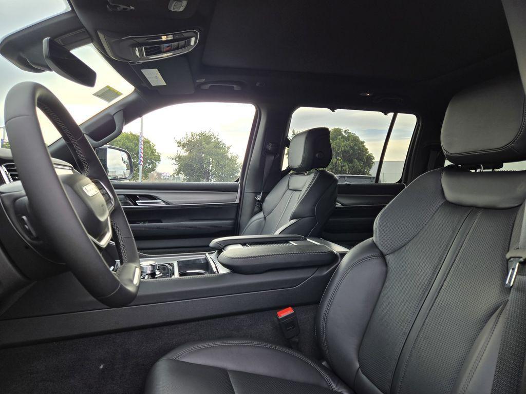 new 2026 Jeep Grand Wagoneer L car, priced at $82,995