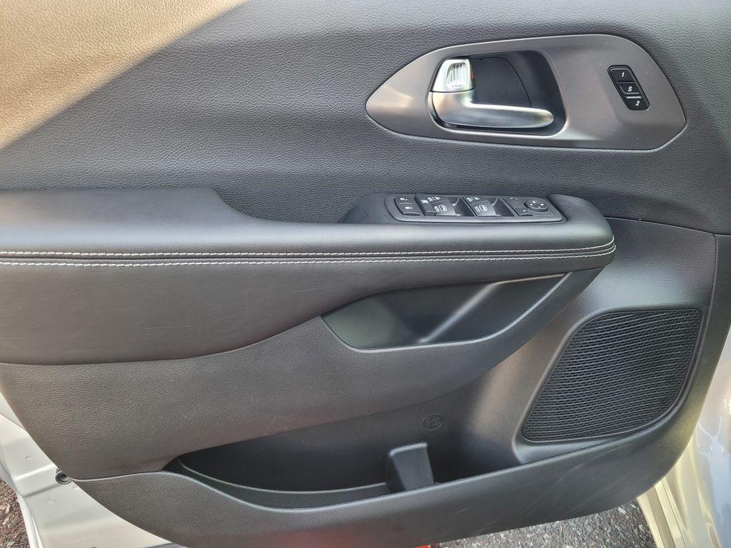 new 2026 Chrysler Pacifica car, priced at $42,995