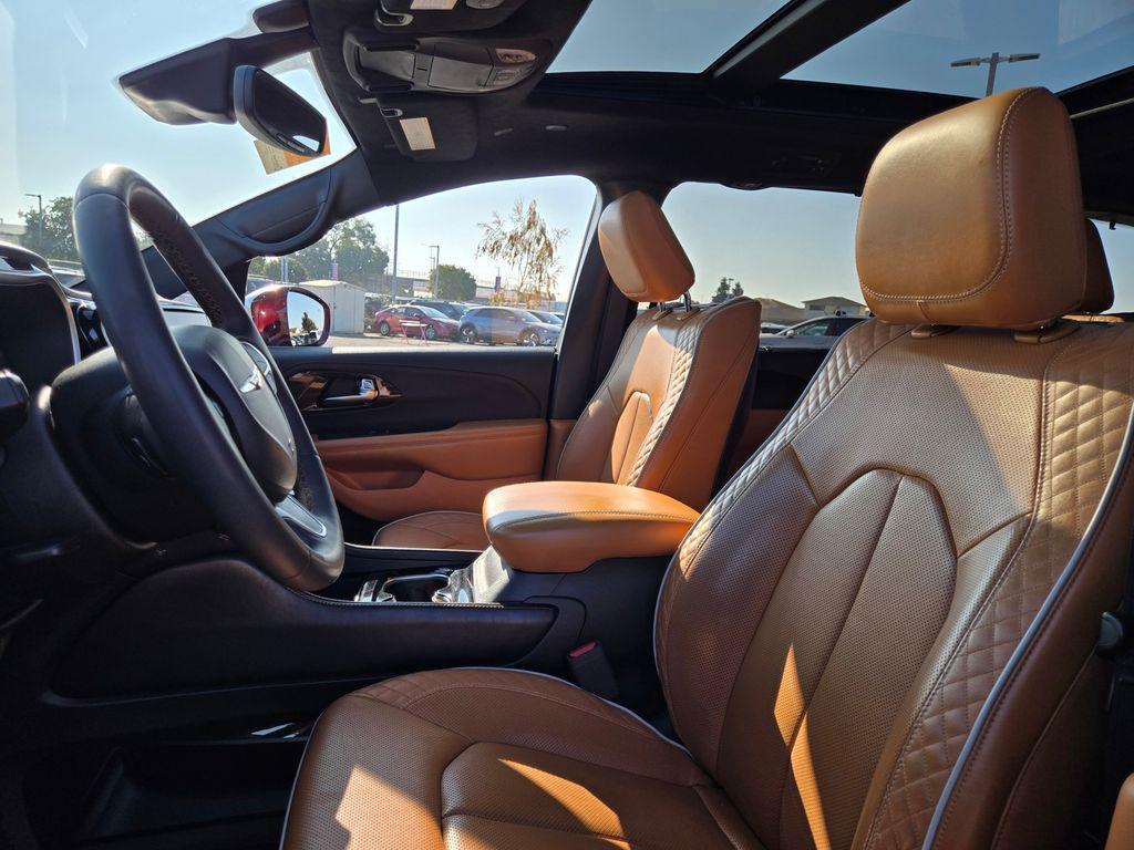 used 2022 Chrysler Pacifica car, priced at $32,000