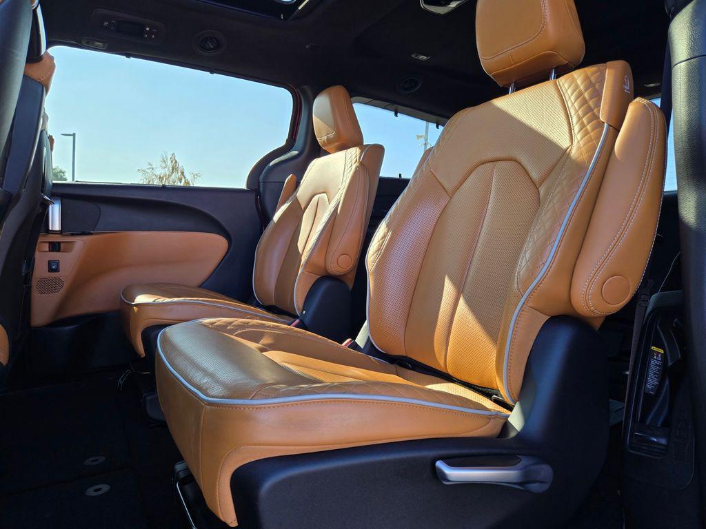 used 2022 Chrysler Pacifica car, priced at $32,000