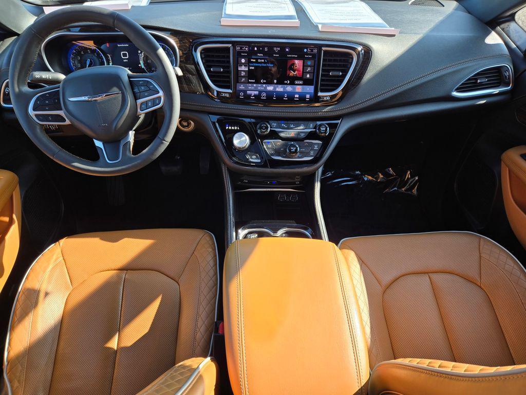used 2022 Chrysler Pacifica car, priced at $32,000