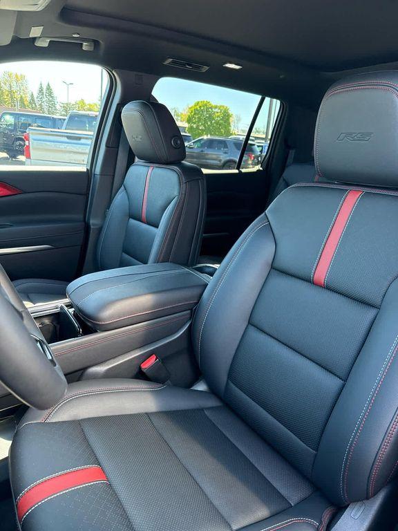 new 2026 Chevrolet Traverse car, priced at $59,500