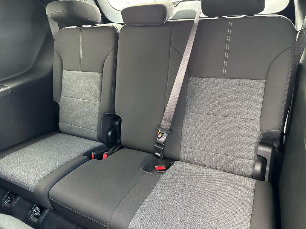 used 2025 GMC Acadia car, priced at $35,400