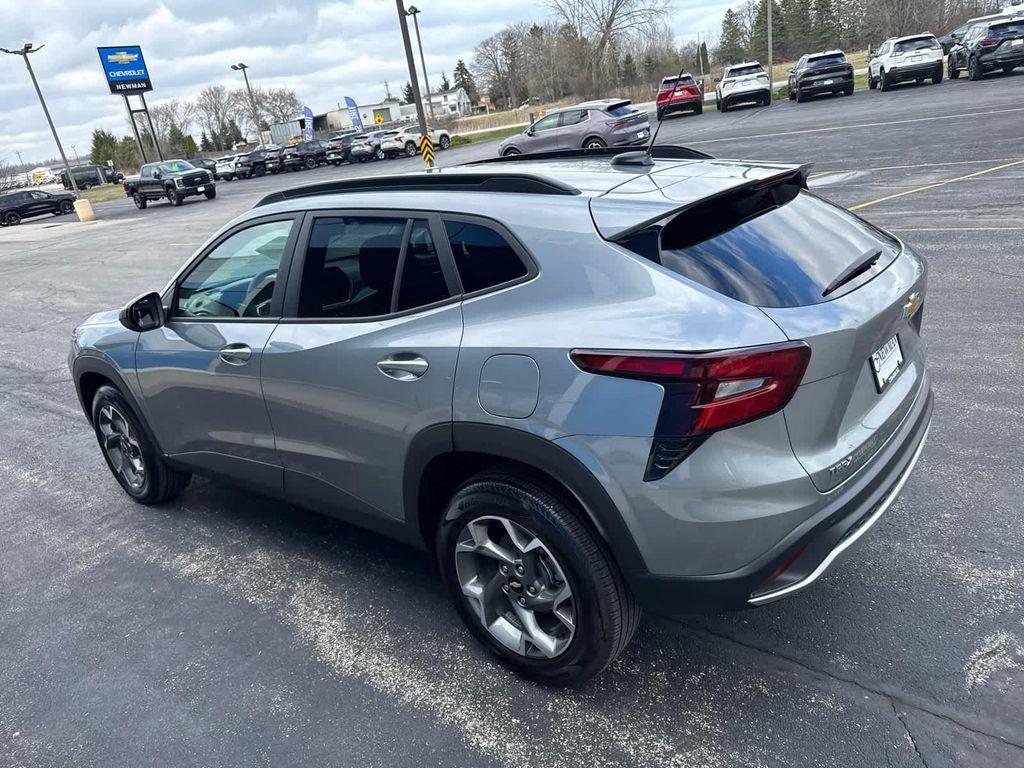 used 2025 Chevrolet Trax car, priced at $23,455