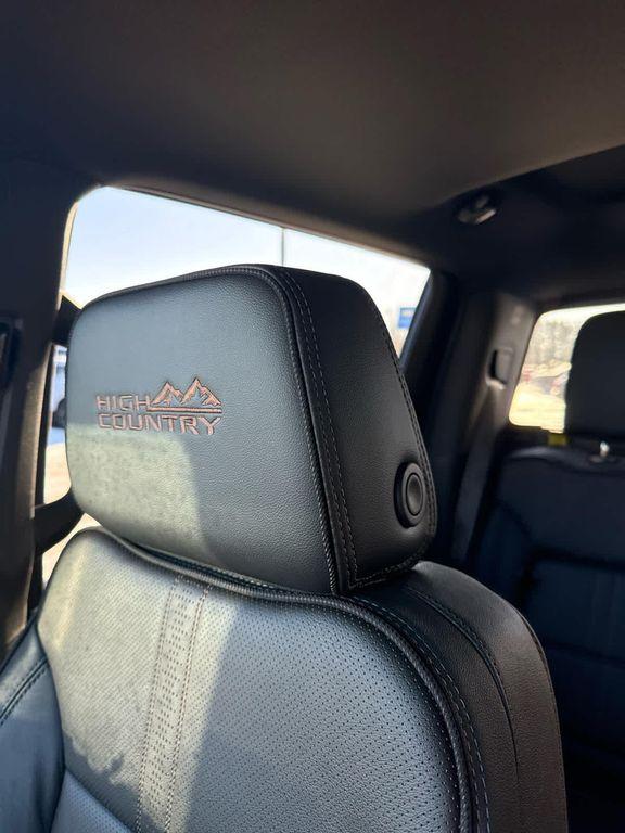 new 2026 Chevrolet Silverado 2500 car, priced at $79,290