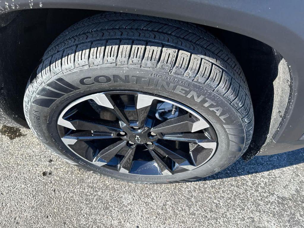 new 2026 Chevrolet Equinox car, priced at $39,985