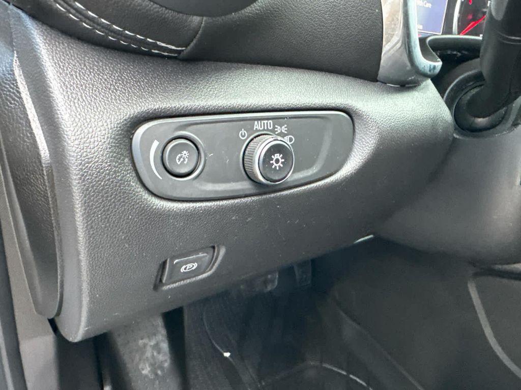 used 2024 Chevrolet Blazer car, priced at $27,991