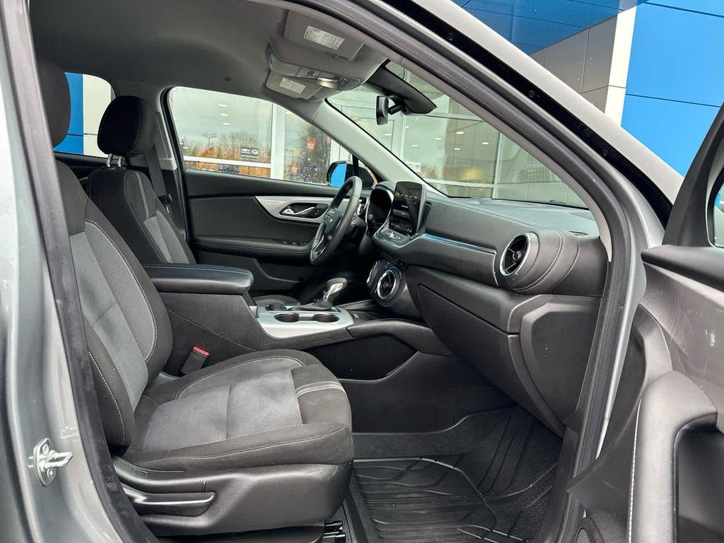 used 2024 Chevrolet Blazer car, priced at $27,991
