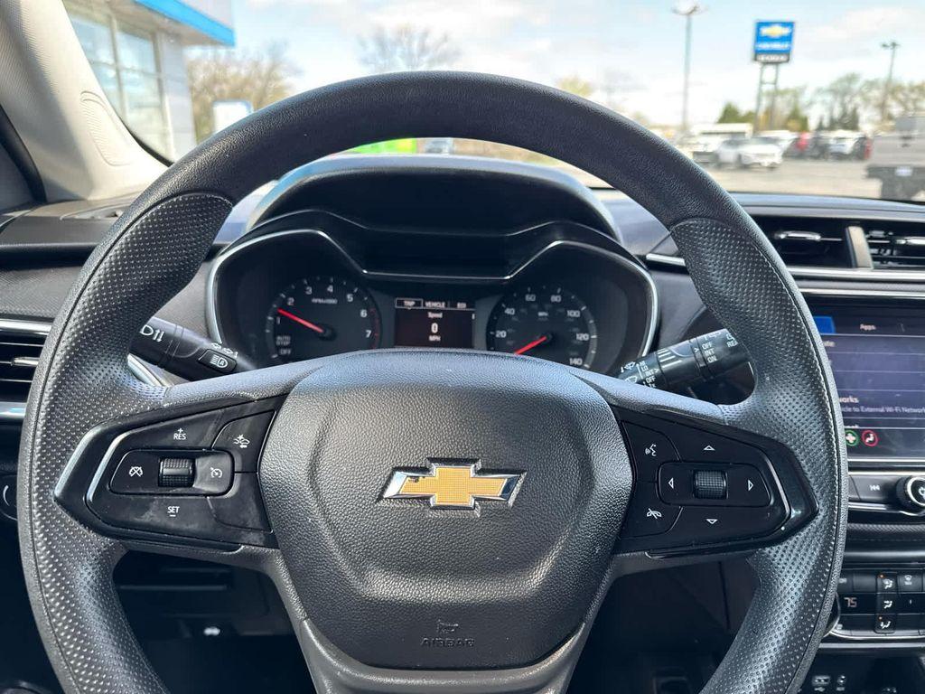 used 2023 Chevrolet TrailBlazer car, priced at $19,671