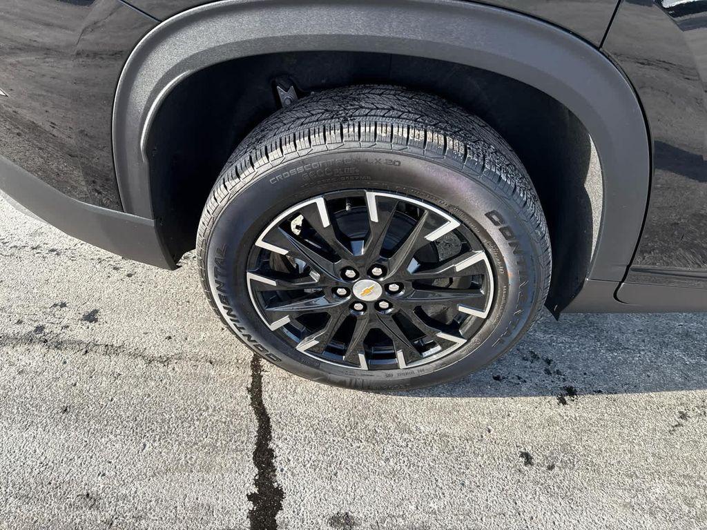 new 2026 Chevrolet Traverse car, priced at $46,493