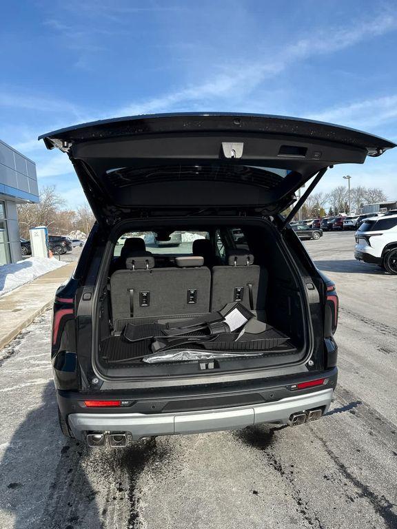 new 2026 Chevrolet Traverse car, priced at $46,493