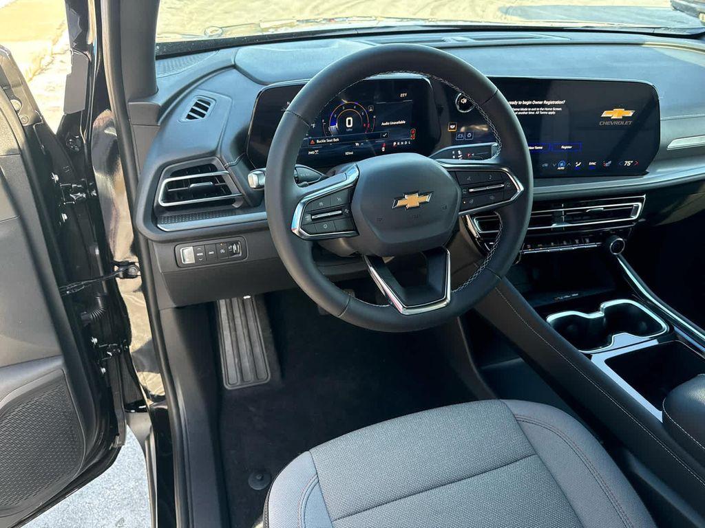 new 2026 Chevrolet Traverse car, priced at $46,493