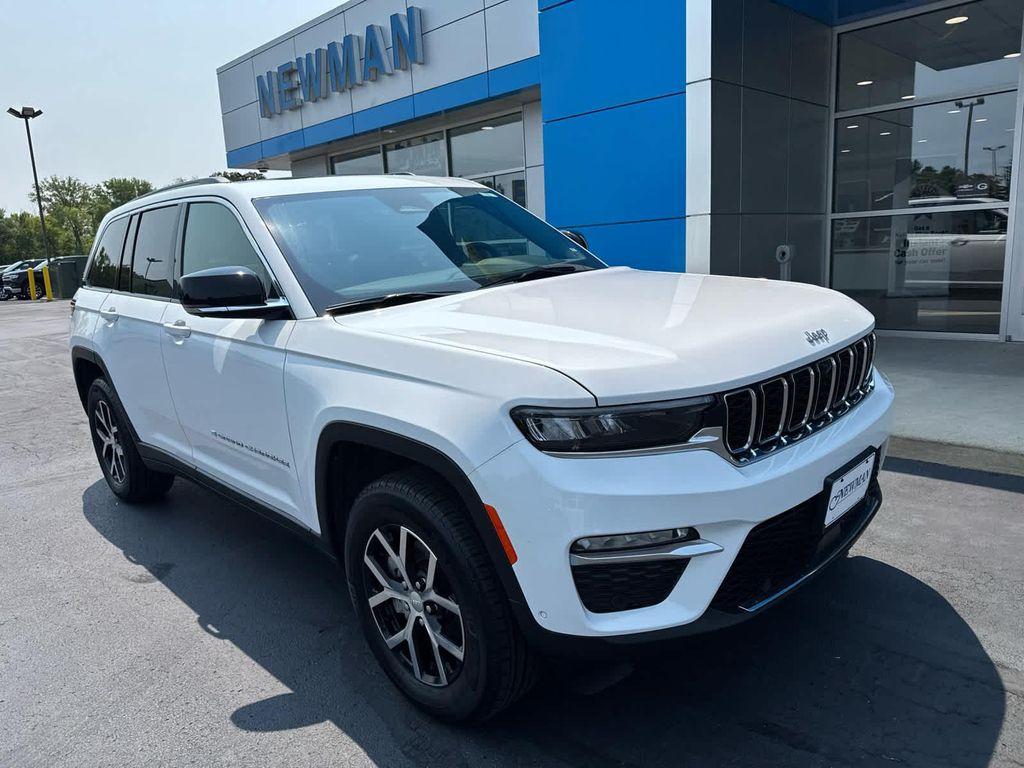 used 2025 Jeep Grand Cherokee car, priced at $38,229