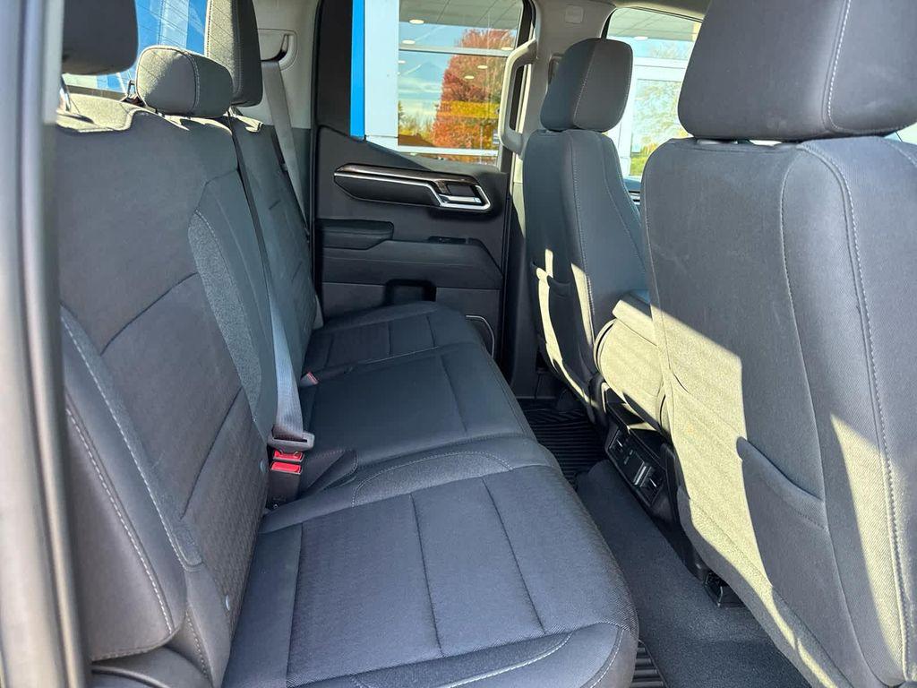 used 2023 Chevrolet Silverado 1500 car, priced at $33,998