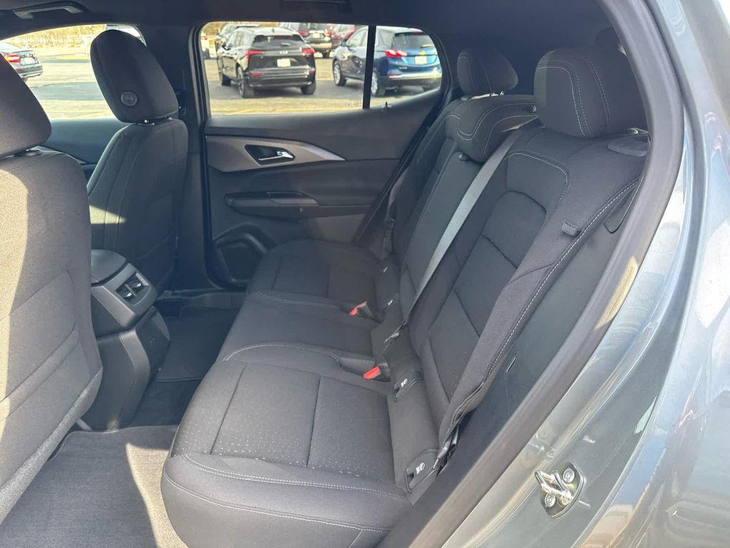 used 2025 Chevrolet Equinox EV car, priced at $24,900