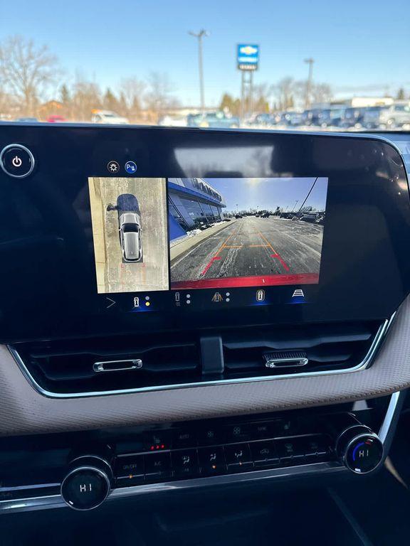 new 2026 Chevrolet Equinox car, priced at $38,235