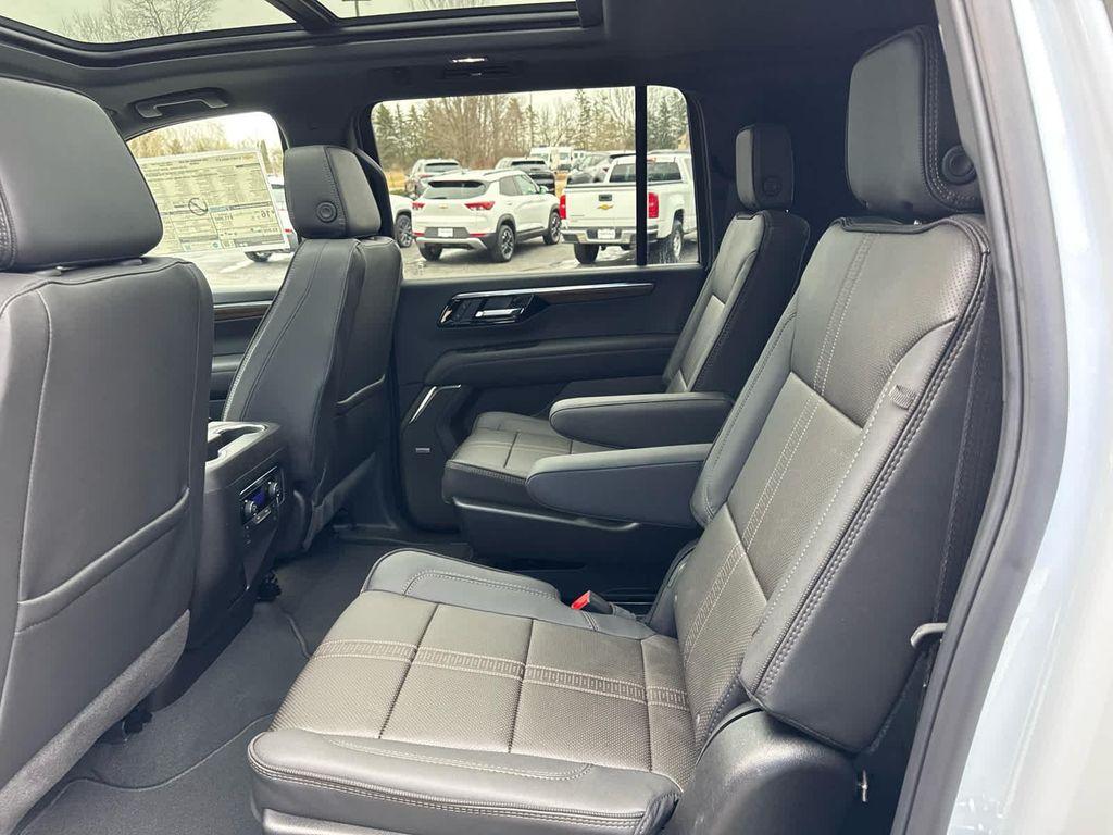 new 2026 Chevrolet Suburban car, priced at $95,969