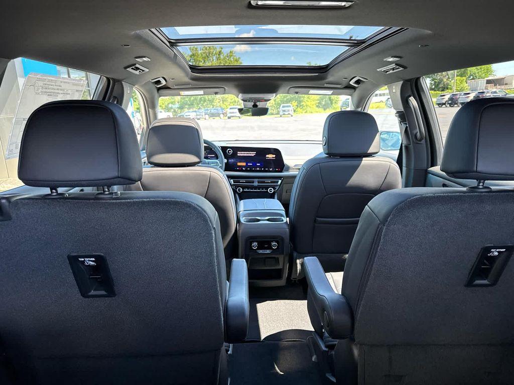 new 2026 Chevrolet Traverse car, priced at $50,515